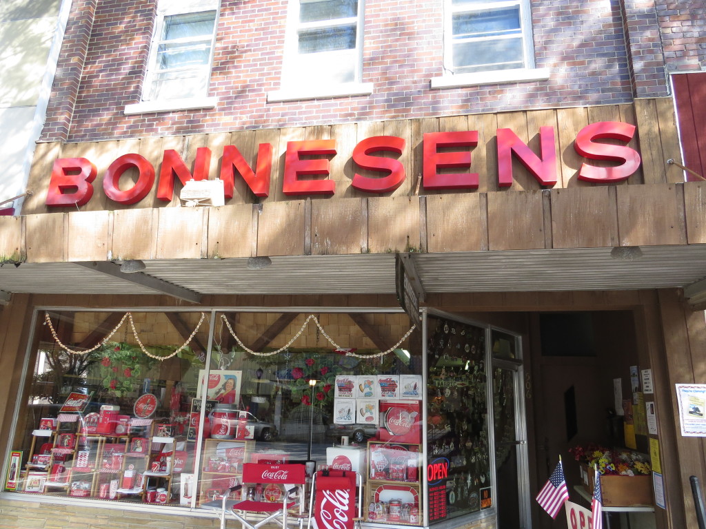 Bonnesen's Five and Dime in Atlantic, Iowa 