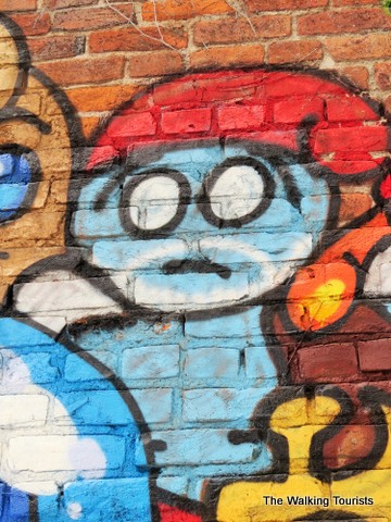 Papa Smurf in street art in Kansas City 