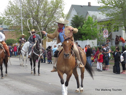 Mexican cowboy doing lasso tricks at Cinco de Mayo parade