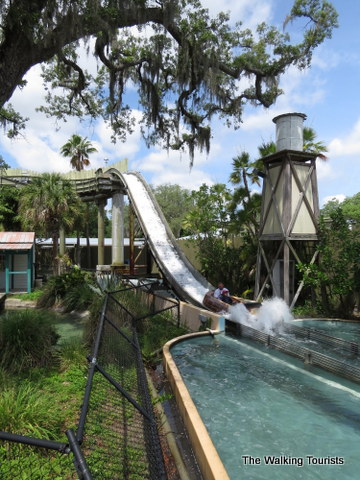 Log ride gets you cooled off at the Lowry Park Zoo in Tampa, Florida 