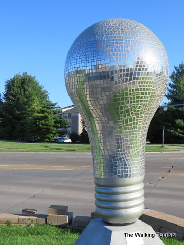 Lincoln light bulbs