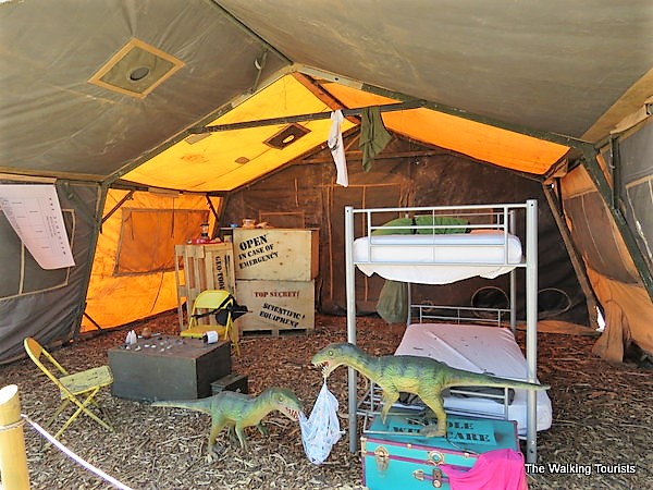 Camp props may come with small dinosaurs, such as Compsognathus scavenging through tents.