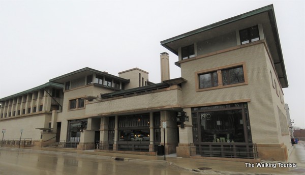 The Historic Park Inn is a beige building with a flat roof