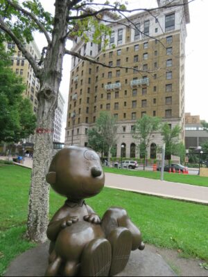 Charlie Brown and Snoopy statue