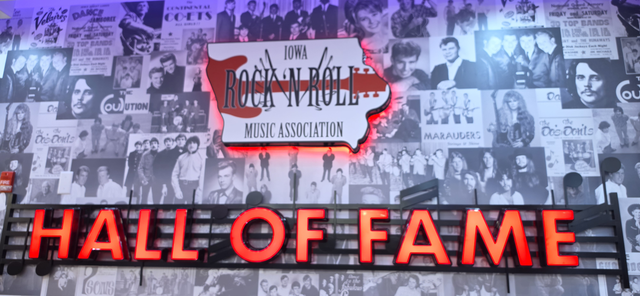 Iowa Rock-n-Roll Hall of Fame sign
